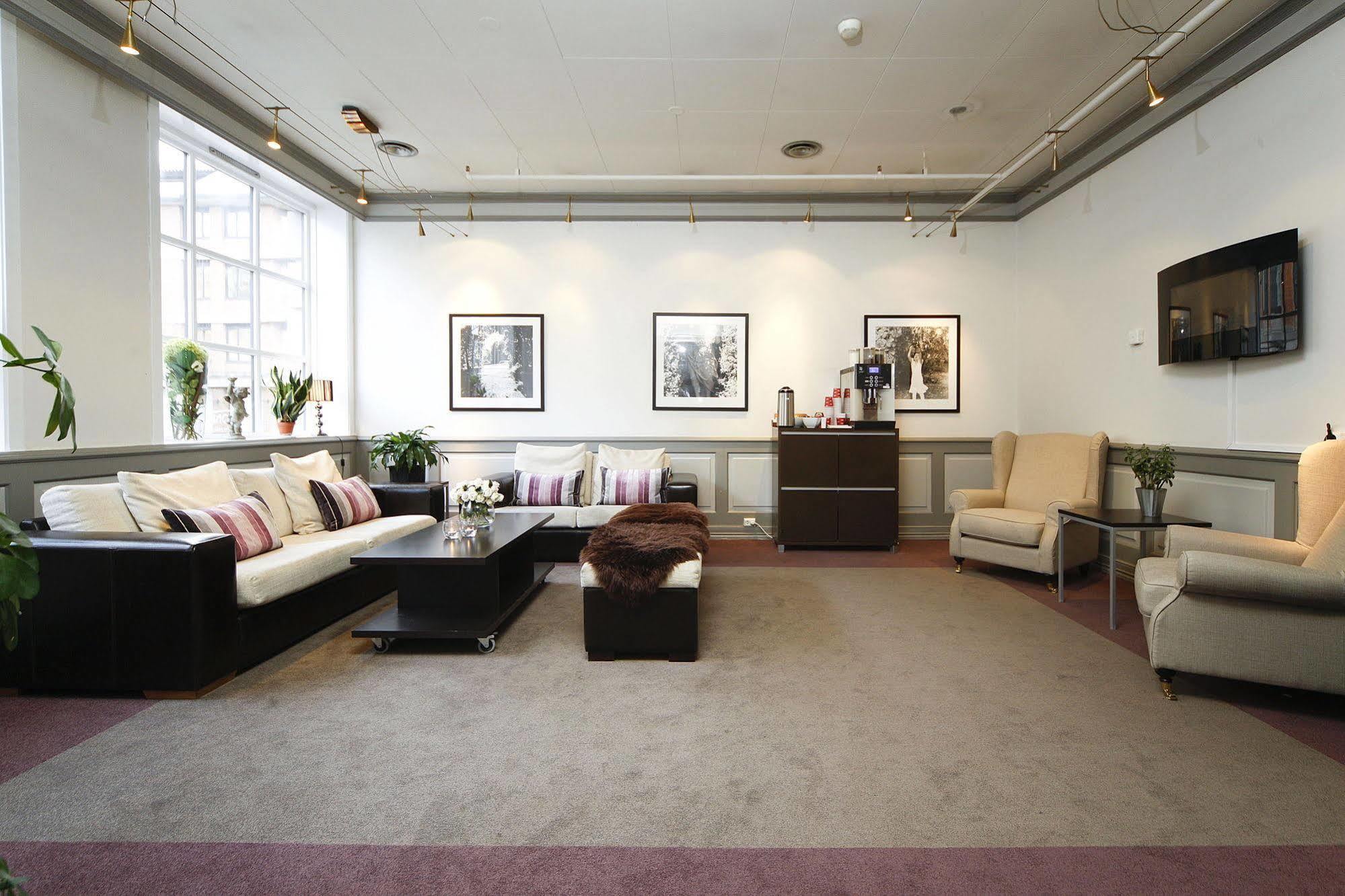 Thon Partner Hotel Parken Kristiansand Bagian luar foto
