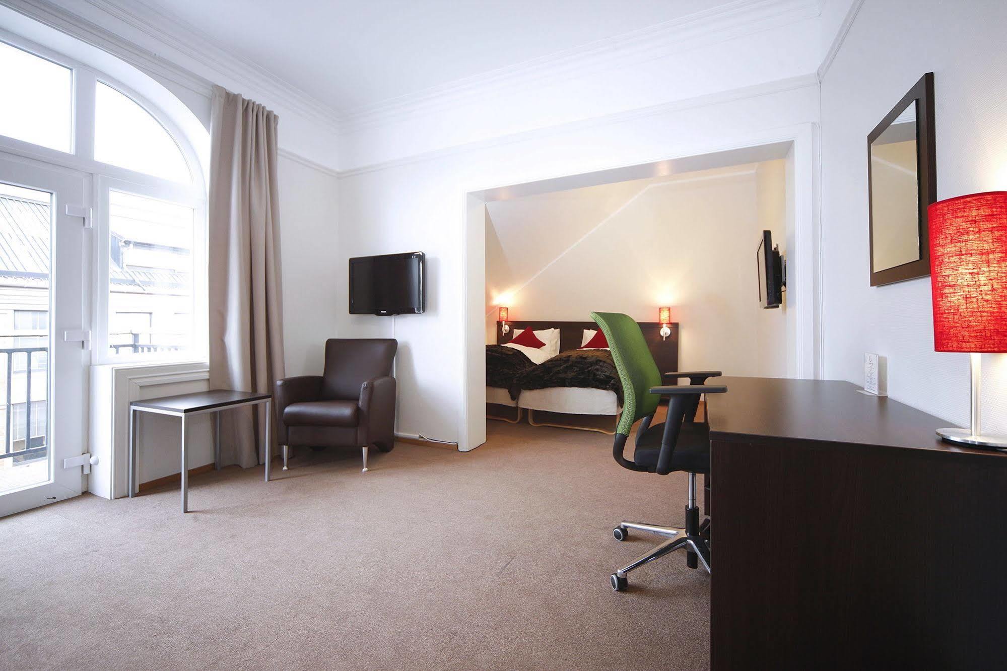 Thon Partner Hotel Parken Kristiansand Bagian luar foto