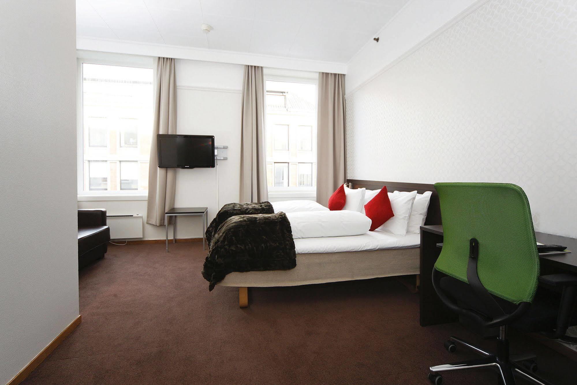 Thon Partner Hotel Parken Kristiansand Bagian luar foto